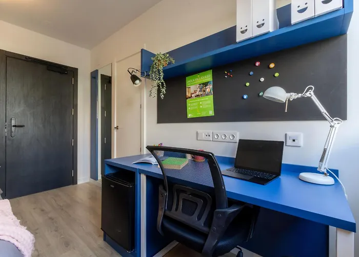 Residencia Universitaria Resa Campo Grande